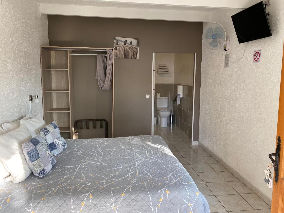 Logis Hotel La Chaumiere مارسيلان المظهر الخارجي الصورة