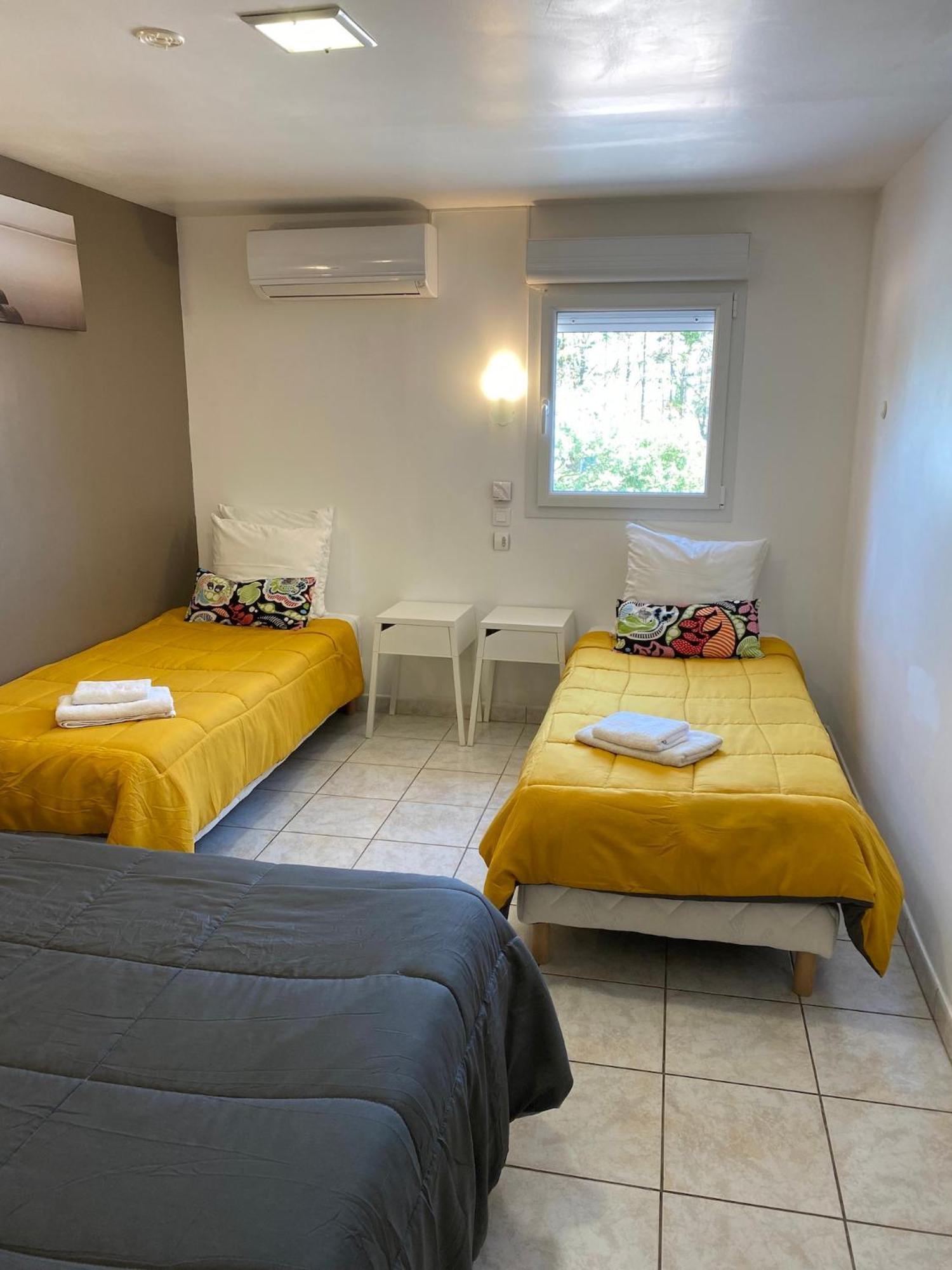 Logis Hotel La Chaumiere مارسيلان المظهر الخارجي الصورة