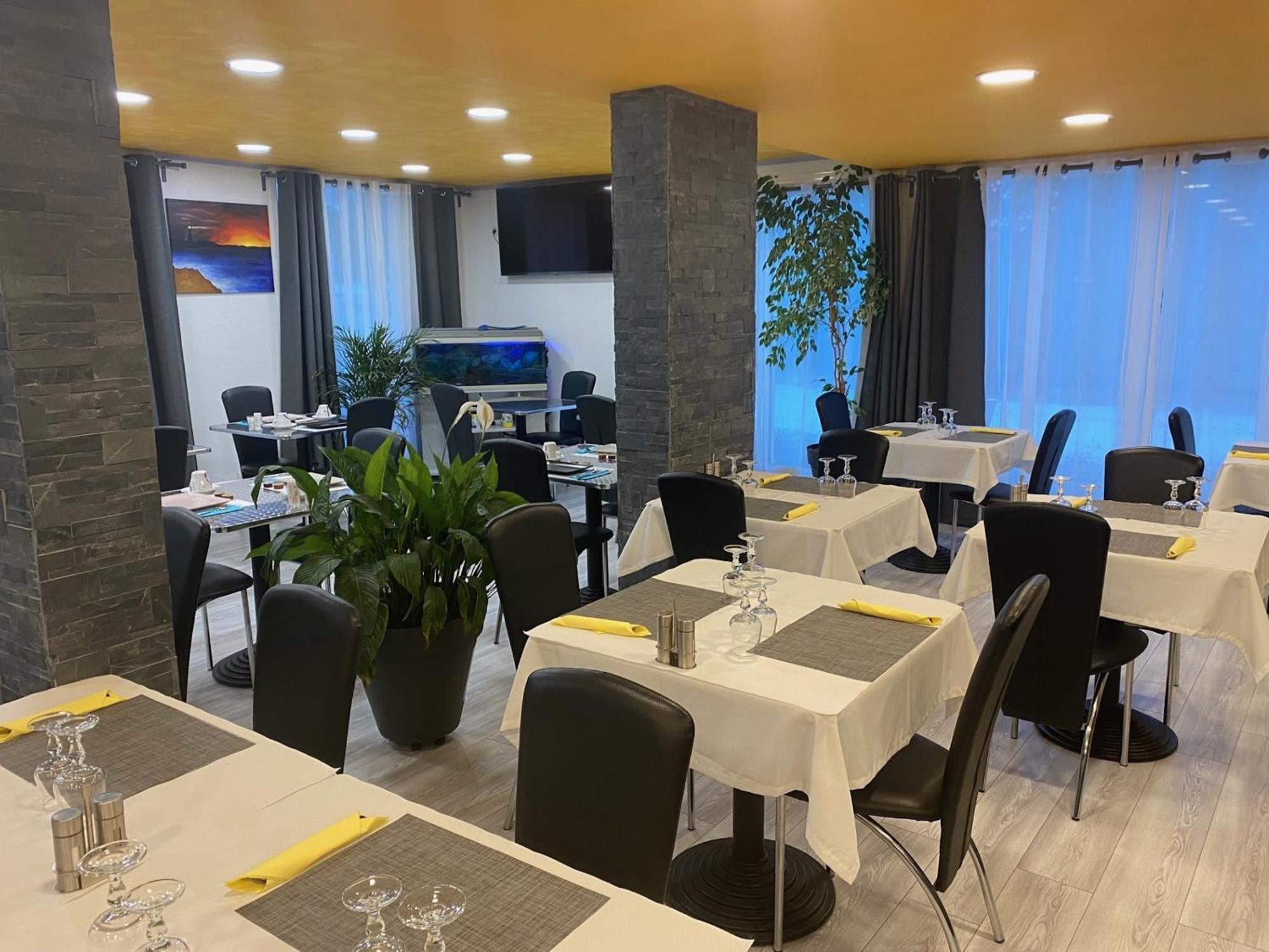 Logis Hotel La Chaumiere مارسيلان المظهر الخارجي الصورة